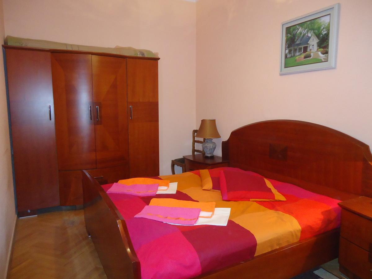 Bed and Breakfast Albatros Тбилиси Экстерьер фото
